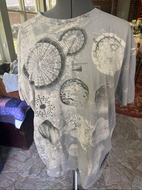 Apt. 9 Gray Planetary Diagram Graphic Tee